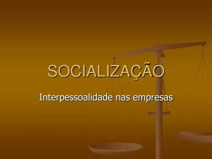 socializa o